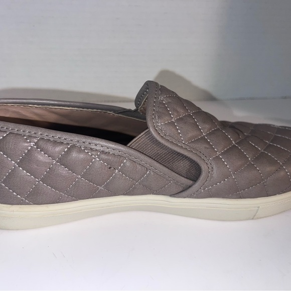 Steve Madden Quilted Slip-On Sneakers - Taupe - S2 - Picture 4 of 6